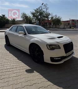 کرایسلەر 300